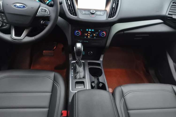 Used Ford Kuga 2019 EcoBoost 180 Two-Wheel-Drive Platinum Edition China VI Standard
