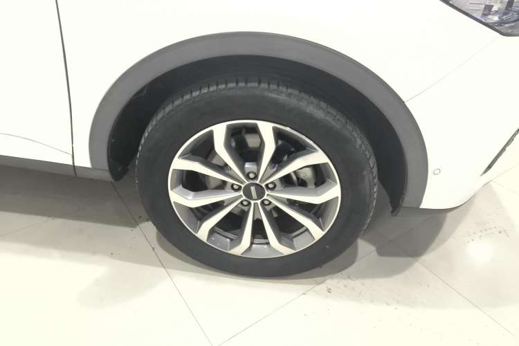 Used Wey VV6 2018 2.0T Two-Wheel Drive Flagship Version China V Standard
