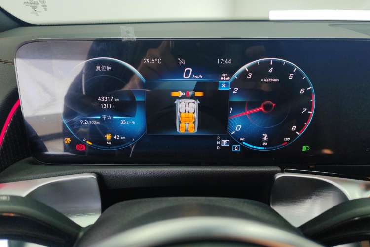 Used Mercedes-Benz GLB 2023 GLB 220 Fashion Model
