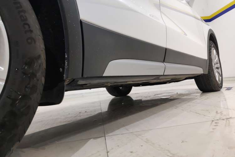 Used Cadillac XT4 2018 28T Two-Wheel Drive Leading Version
