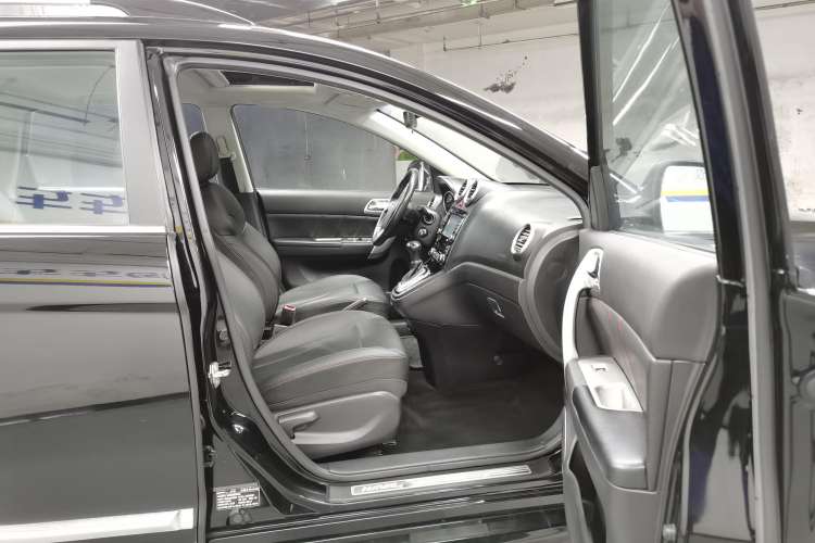 Used Haval H6 2016 Upgraded Model 1.5T Automatic Two-Wheel Drive Elite Version
