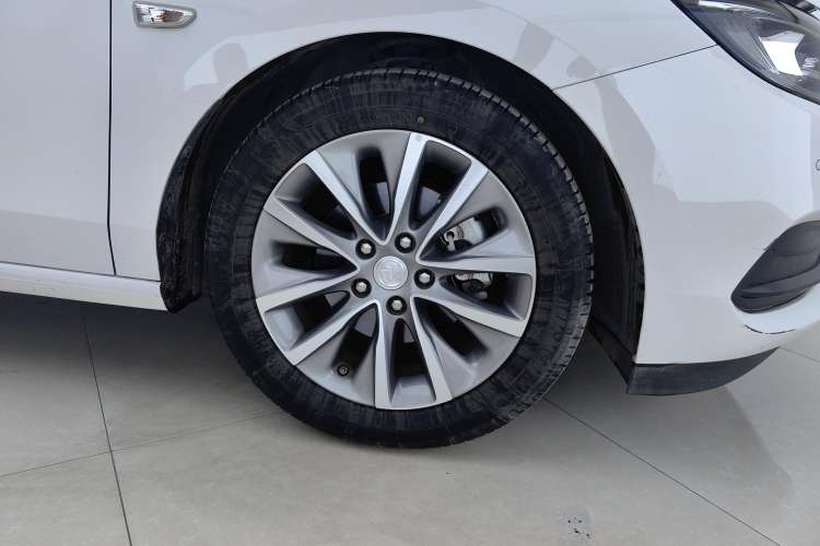 Used Buick GL6 2021 323T Mild Hybrid Connect Luxury Model
