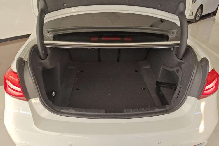 Used BMW 3 Series 2019 320i M Sport Package
