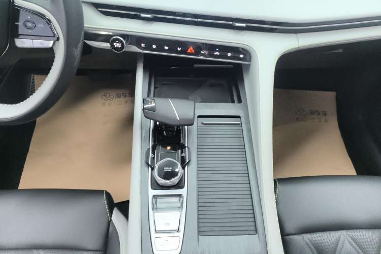 Used Changan CS75 PLUS 2023 3rd Generation 1.5T Automatic Prestige Model
