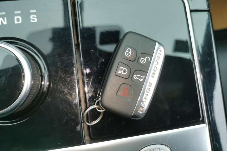 Used Land Rover Range Rover Velar 2020 P250 R-DYNAMIC S
