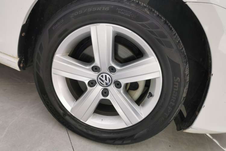 Used Volkswagen Golf 2016 1.6L Automatic Fashion Model