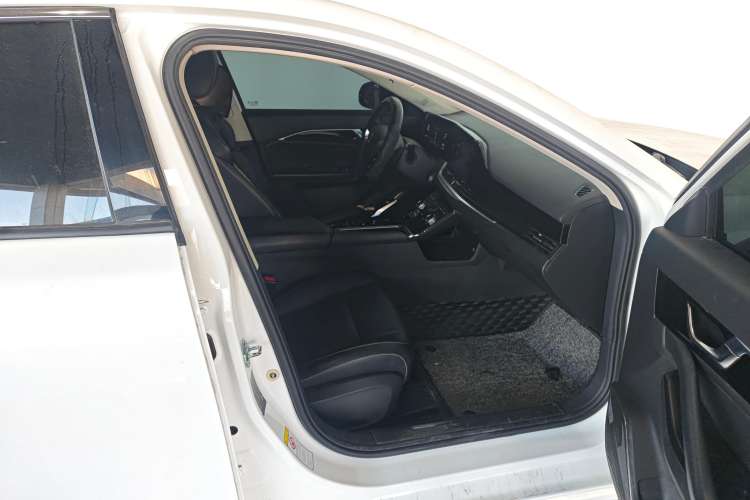 Used Bestune B70 2023 Third Generation 1.5T Automatic Enjoyment Version
