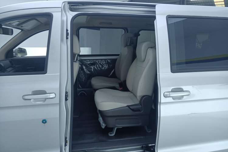 Used Wuling Hongguang V 2022 1.5L Enjoy Edition Electric-Powered LAR
