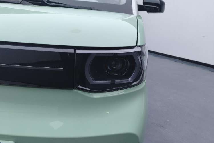 Used Wuling Hongguang MINIEV 2022 Macaron Fashion Model Lithium Iron Phosphate
