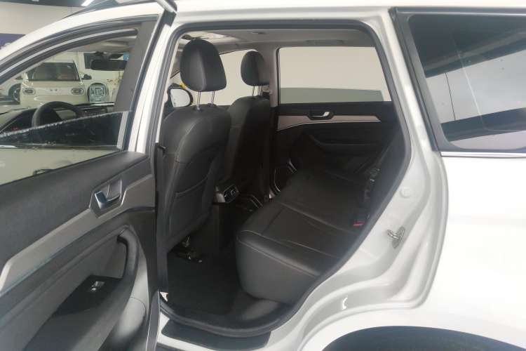Used Haval H6 2021 Sport Edition 1.5T Automatic Elite Smart Connectivity Model with Hexagonal Grille
