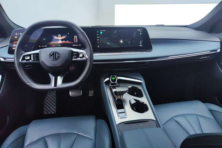 Used MG 7 2023 2.0T Automatic Hunter Luxury Edition
