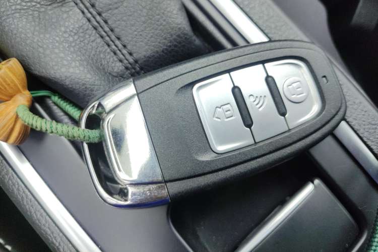 Used Ford Kuga 2019 EcoBoost 180 Two-Wheel-Drive Platinum Edition China VI Standard