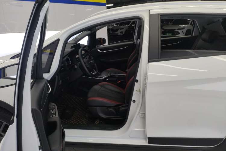 Used Geely Auto Vision X3 2021 PRO 1.5L CVT Deluxe Model
