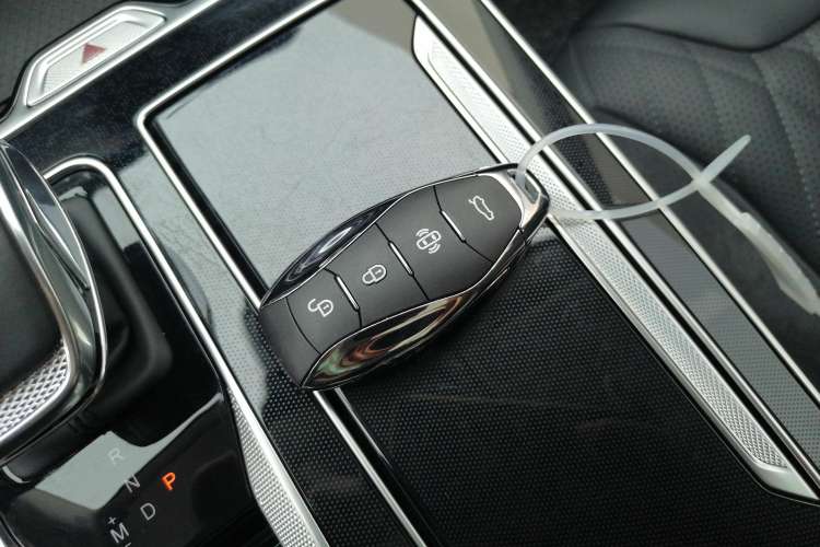 Used Hongqi HS5 2023 2.0T Qixiang Pro Edition
