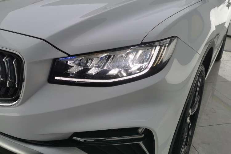 Used Geely Auto Emgrand X7 Sport 2022 1.8TD DCT Zhiya Trim
