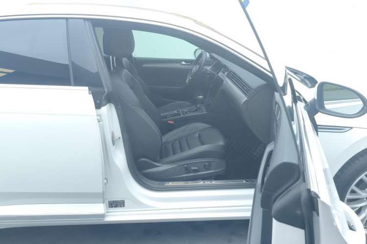 Used Volkswagen FAW-Volkswagen CC 2019 330TSI Glamour Edition China VI
