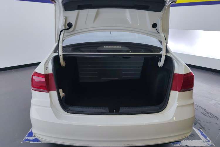 Used Volkswagen Santana 2021 1.5L Automatic Fashion Edition
