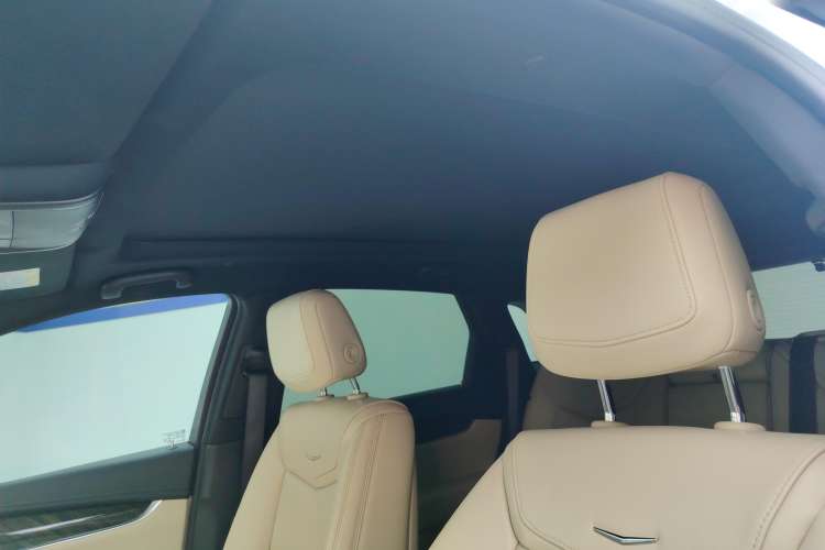 Used Cadillac XT5 2018 25T Luxury Model
