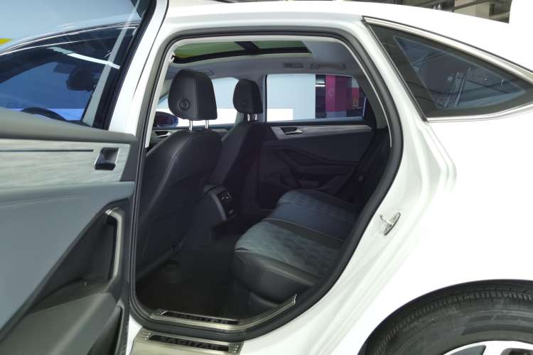 Used Volkswagen Sagitar 2023 300TSI DSG Excellence Edition
