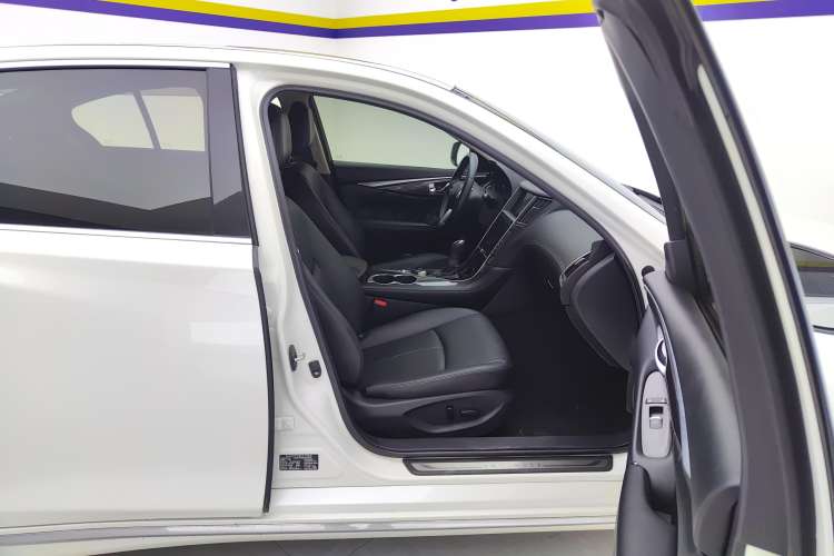 Used Infiniti Q50L 2022 2.0T Comfort Edition
