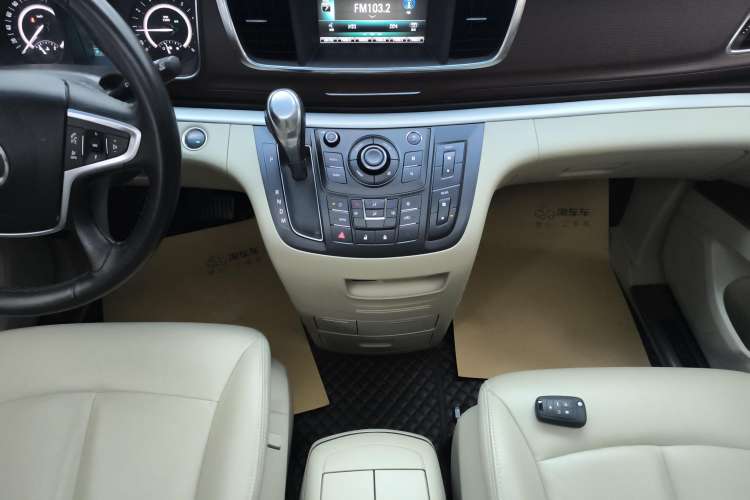 Used Buick GL8 2018 28T Luxury Model China VI Standard
