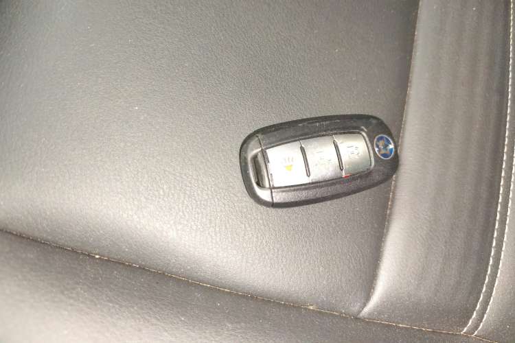 Used Venucia T90 2018 2.0L CVT Smart Connect Luxury Edition China V Standard
