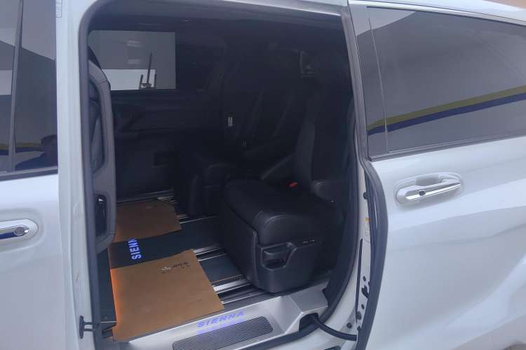 Used Toyota Sienna 2021 2.5L Hybrid Premium Edition
