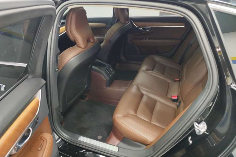 Used Volvo S90 2019 T5 Zhiyi Edition
