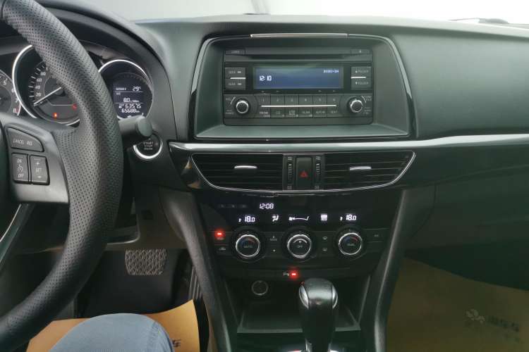 Used Mazda Atenza 2015 2.0L Blue Sky Fashion Edition
