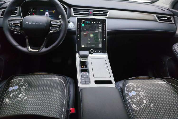 Used Roewe RX5 2023 PLUS 330TGI Automatic Trendsetting Smart Edition
