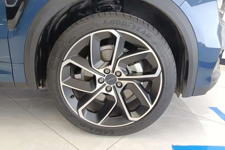 Used Lynk & Co 05 2020 2.0TD Two-Wheel Drive Shine Halo
