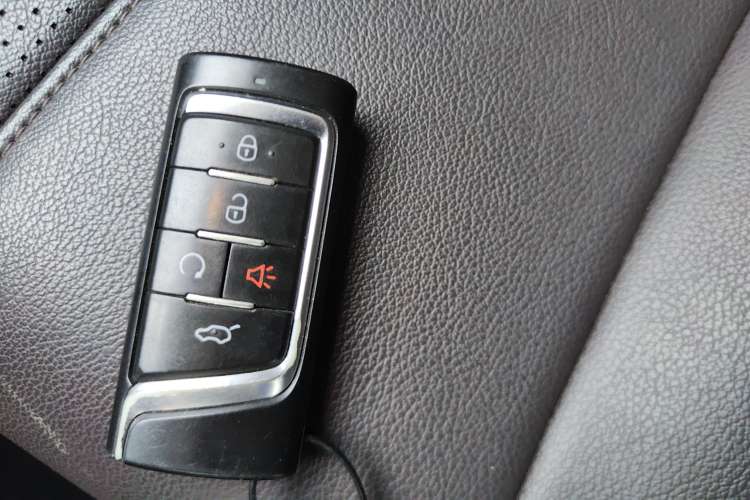 Used GAC Trumpchi M6 2019 270T DCT Luxury Edition (6-seater) China VI
