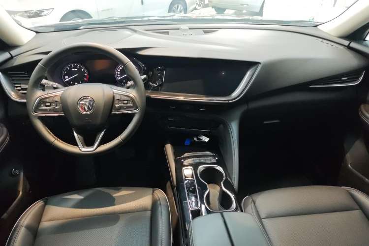 Used Buick Envision 2023 Encore S 552T Two-Wheel Drive Luxury Model
