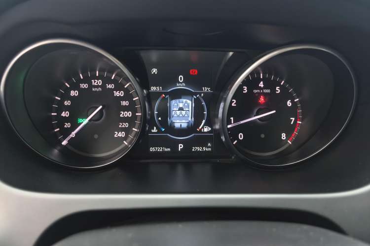 Used Land Rover Discovery Sport 2018 240 PS PURE Edition
