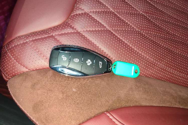 Used Hongqi HS5 2023 2.0T Qixiang Pro Edition
