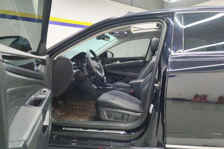 Used Volkswagen Passat 2024 330TSI Starry Elite Edition
