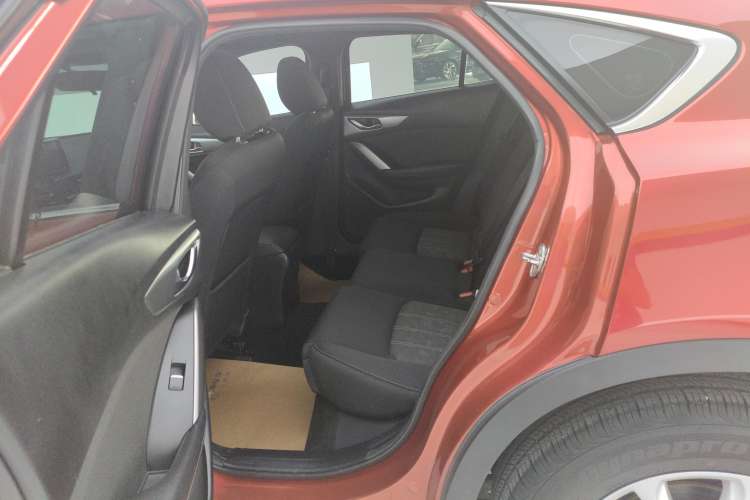 Used Mazda CX-4 2018 2.0L Automatic Two-Wheel Drive Blue Sky Dynamic Version China V Standard
