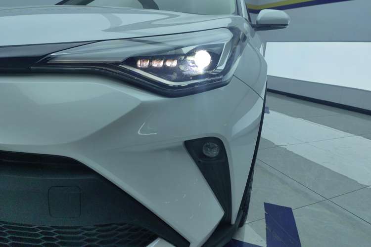 Used Toyota C-HR 2021 2.0L Luxury Edition
