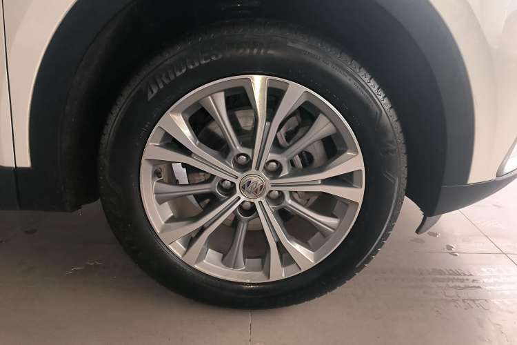 Used Buick Envision 2022 Encore Plus 652T Five-Seat Luxury Model
