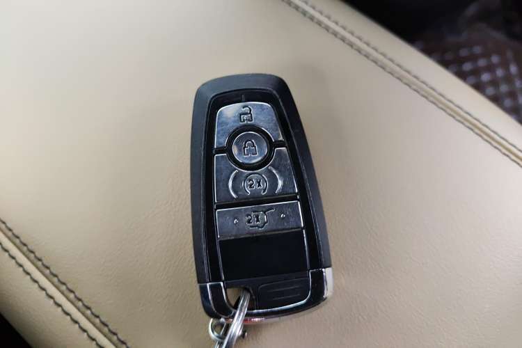 Used Lincoln Corsair 2022 2.0T Two-Wheel Drive Luxury Edition
