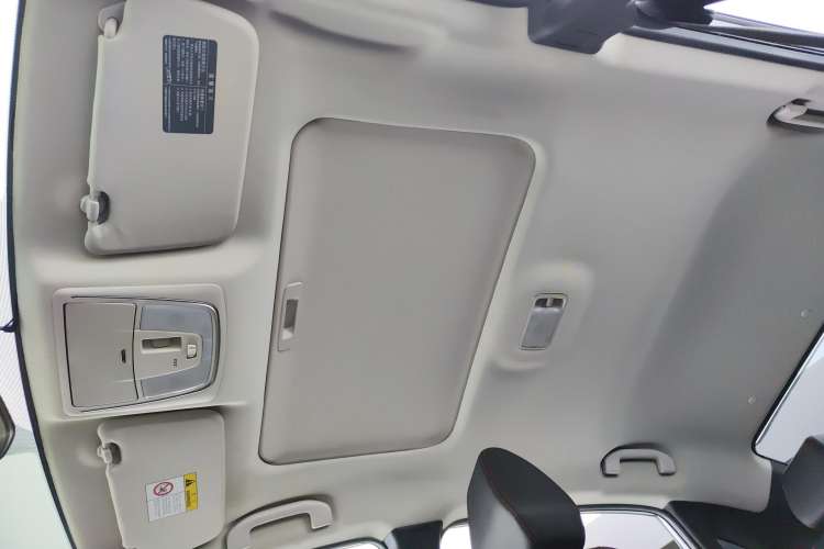 Used Venucia D60 2019 100 000 Honor 1.6L XL CVT Chenku Edition China VI Standard
