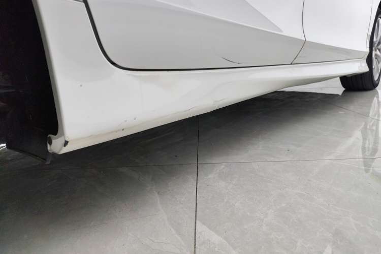 Used Honda Jade 2017 1.8L Automatic Classic Edition 5 seats
