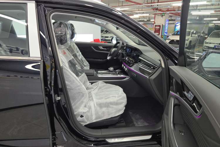 Used Hongqi HS5 2023 2.0T Flagship Pro Edition
