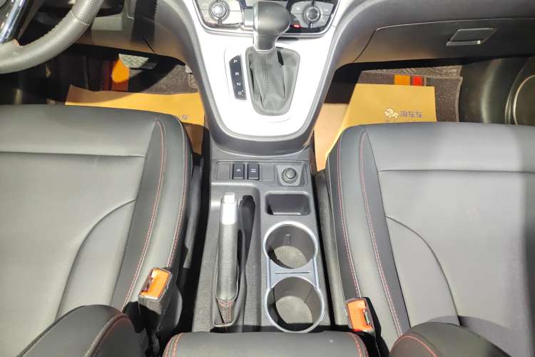 Used Haval M6 2019 1.5T DCT Two-Wheel Drive Elite Version China VI Standard
