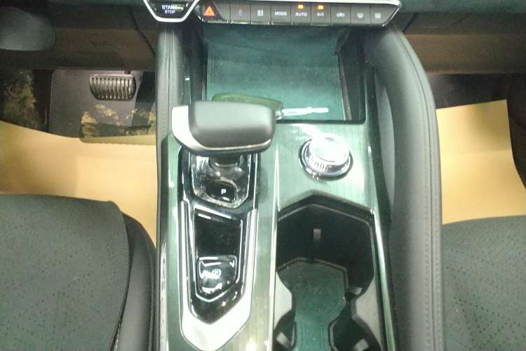 Used Geely Auto Monjaro L 2021 2.0TD DCT EVO Two-Wheel Drive Prestige Version
