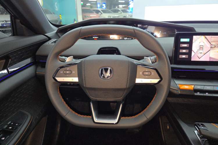 Used Changan UNI-V 2024 1.5T Prestige Edition
