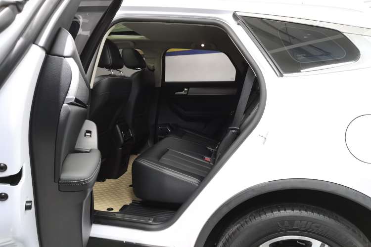 Used BYD Tang 2018 2.0T Automatic SmartConnect Luxury 7-Seater China V Emission Standard