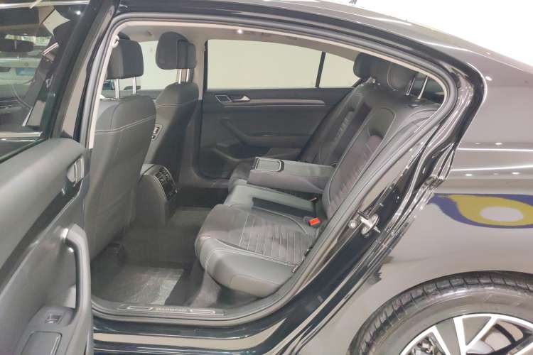 Used Volkswagen Magotan 2020 330TSI DSG Luxury Edition
