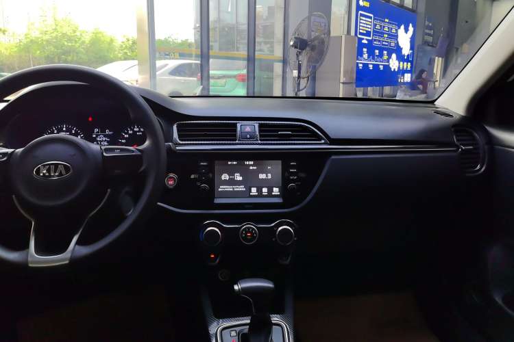 Used Kia K2 2017 Sedan 1.4L Automatic Transmission 15th Anniversary Special Edition GLS
