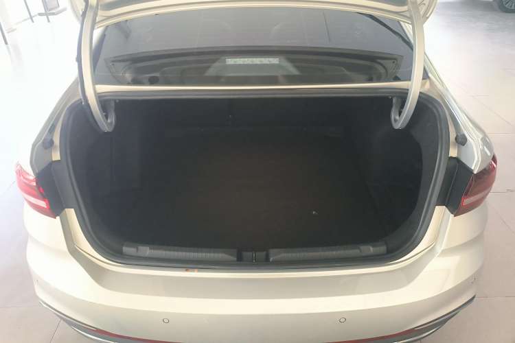 Used Volkswagen Lavida 2023 280TSI DSG Full-Comfort Edition
